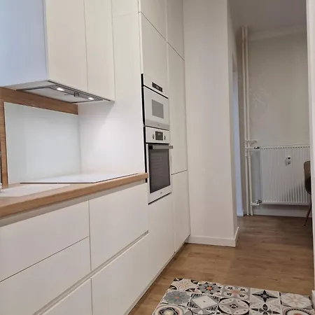 Old Town - 2 Bedrooms, Self Check-in Pressburg