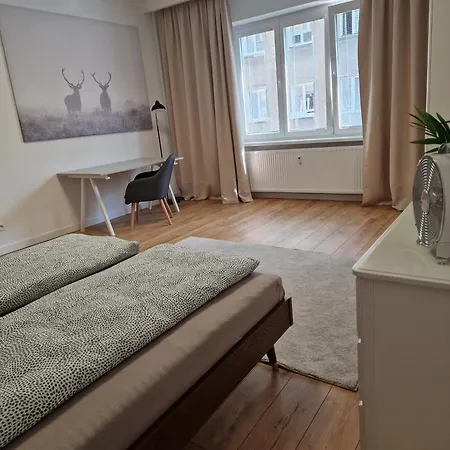 Old Town - 2 Bedrooms, Self Check-in Pressburg