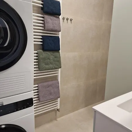 Appartement Old Town - 2 Bedrooms, Self Check-in Bratislava