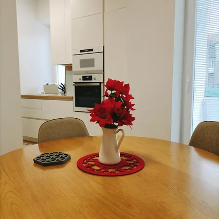 Old Town - 2 Bedrooms, Self Check-in * Bratislava